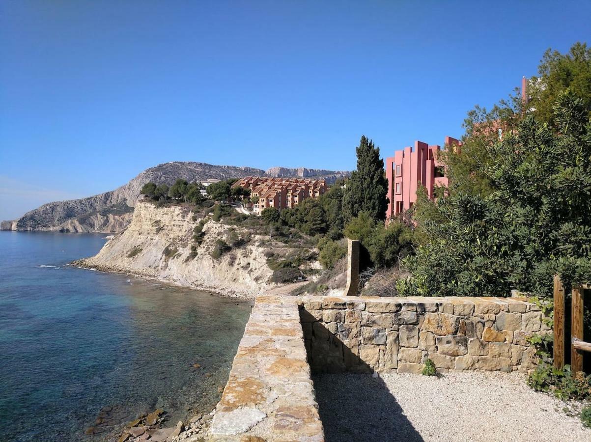 Estudio En La Muralla Roja カルプ エクステリア 写真