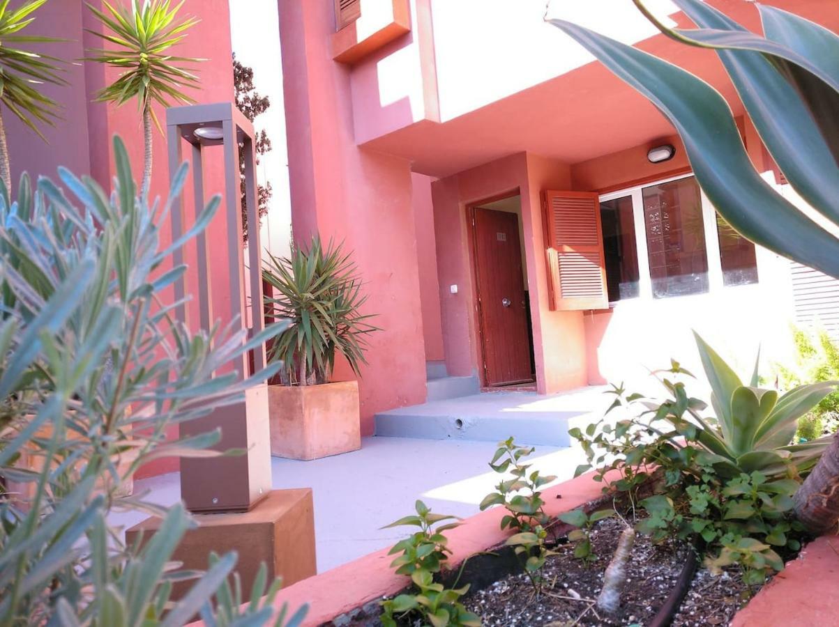 Estudio En La Muralla Roja カルプ エクステリア 写真